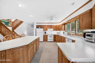 430 W Shore Dr, Hawley, PA 18428 - Photo 7
