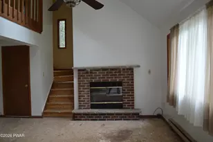 1040 Bear Dr, Newfoundland, PA 18445 - Photo 19