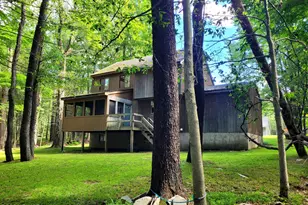 1040 Bear Dr, Newfoundland, PA 18445 - Photo 11