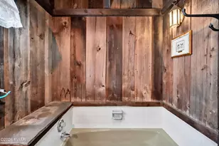 101 W Birch Ln, Greentown, PA 18426 - Photo 21