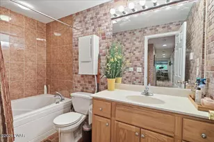 154 Forest Ridge Dr, Hawley, PA 18428 - Photo 15