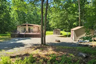 106 Pine Pl, Hawley, PA 18428 - Photo 1