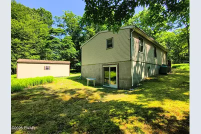 106 Pine Place, Hawley, PA 18428 - Photo 11