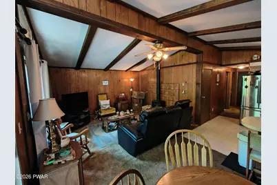 106 Pine Place, Hawley, PA 18428 - Photo 13