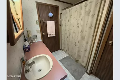 106 Pine Place, Hawley, PA 18428 - Photo 33