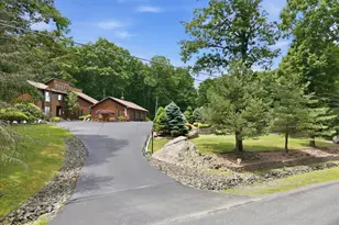 1075 Acacia Dr, Hawley, PA 18428 - Photo 49