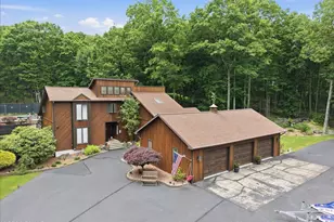 1075 Acacia Dr, Hawley, PA 18428 - Photo 41
