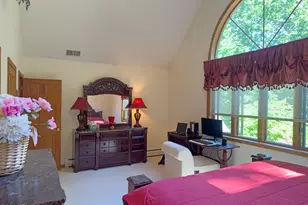 147 N Evergreen Dr, Greentown, PA 18426 - Photo 65