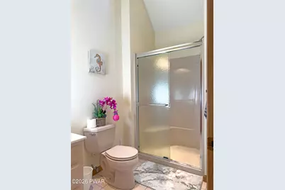 147 N Evergreen Drive, Greentown, PA 18426 - Photo 59