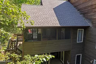 147 N Evergreen Dr, Greentown, PA 18426 - Photo 27