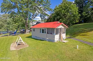 147 N Evergreen Dr, Greentown, PA 18426 - Photo 101