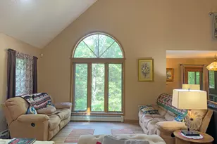 147 N Evergreen Dr, Greentown, PA 18426 - Photo 37
