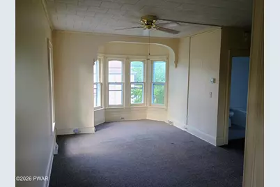 205 Avenue N, Matamoras, PA 18336 - Photo 3