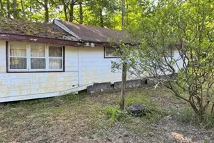 134 Perry Rd, Greentown, PA 18426 - Photo 5