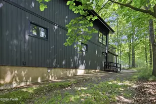 186 Yacht Club Dr, Greentown, PA 18426 - Photo 51