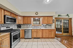 1079 Indian Dr, Lake Ariel, PA 18436 - Photo 23
