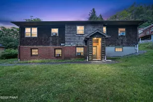 409 Broad St, Honesdale, PA 18431 - Photo 3