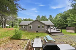 58 Meadows Dr, Hawley, PA 18428 - Photo 49