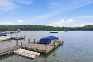 262 Laurel Ln, Greentown, PA 18426 - Photo 3