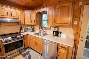 3935 Chip Ct, Lake Ariel, PA 18436 - Photo 27