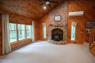 3935 Chip Ct, Lake Ariel, PA 18436 - Photo 13