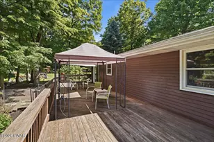 1159 Pocono Mountain Lake Dr, Bushkill, PA 18324 - Photo 43