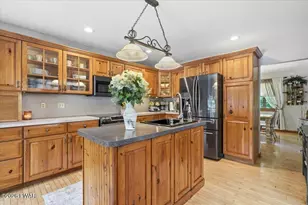 147 Minkon Dr, Cresco, PA 18326 - Photo 13