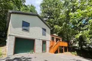 128 St Andrews Dr, Bushkill, PA 18324 - Photo 17