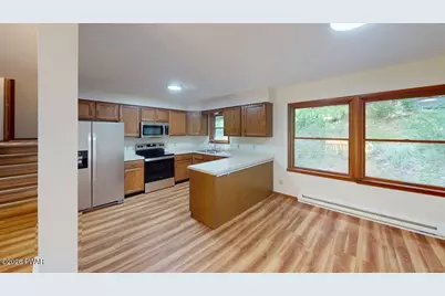 128 St Andrews Drive, Bushkill, PA 18324 - Photo 3