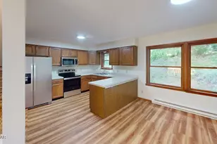 128 St Andrews Dr, Bushkill, PA 18324 - Photo 3