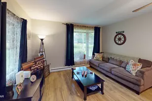 327 Rock Oak Rd, Dingmans Ferry, PA 18328 - Photo 5