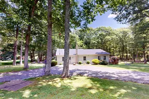 327 Rock Oak Rd, Dingmans Ferry, PA 18328 - Photo 3
