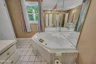 604 Circle Dr, Roaring Brook Township, PA 18444 - Photo 25