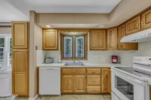 604 Circle Dr, Roaring Brook Township, PA 18444 - Photo 3