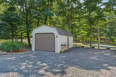 150 Robin Way, Lackawaxen, PA 18435 - Photo 9