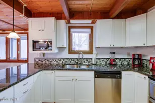 123 Banbury Dr, Bushkill, PA 18324 - Photo 5