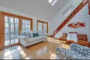 123 Banbury Dr, Bushkill, PA 18324 - Photo 11