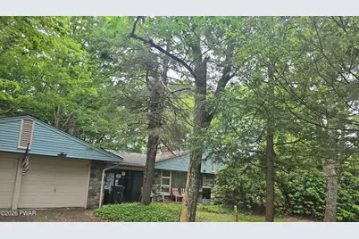 405 Park Avenue, Mount Pocono, PA 18344 - Photo 3