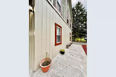 1443 Hamlin Highway, Lake Ariel, PA 18436 - Photo 17