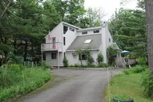 101 Fairway Ln, Hawley, PA 18428 - Photo 3