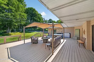 196 Lake Paupack Rd, Greentown, PA 18426 - Photo 51