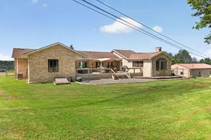 196 Lake Paupack Rd, Greentown, PA 18426 - Photo 59
