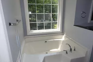 110 Stafford Ct, Milford, PA 18337 - Photo 11