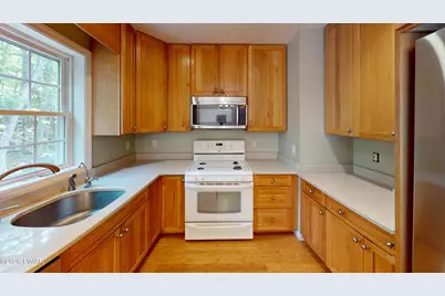110 Stafford Court, Milford, PA 18337 - Photo 5
