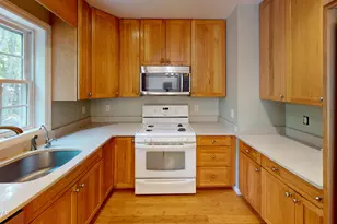 110 Stafford Ct, Milford, PA 18337 - Photo 5