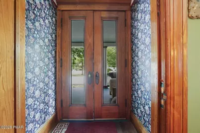 206 W Ann Street, Milford, PA 18337 - Photo 5