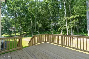 122 Poplar Dr, Milford, PA 18337 - Photo 17