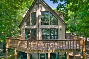 125 Wild Acres Dr, Dingmans Ferry, PA 18328 - Photo 1