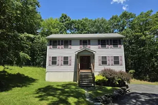 102 Bobwood Ln, Milford, PA 18337 - Photo 3