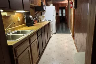 930 Rt 390, Greentown, PA 18426 - Photo 9